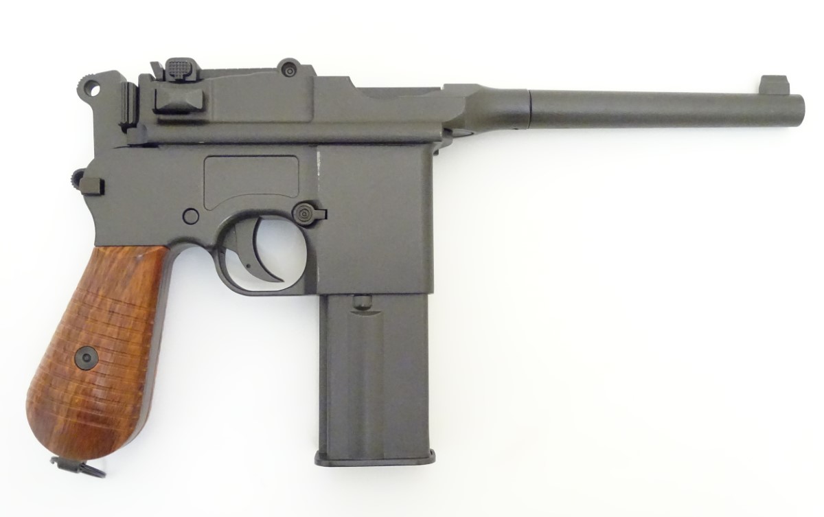 Airgun a boxed Umarex 'Broomhandle Mauser C96' Co2 .177 (4.5mm) BB air