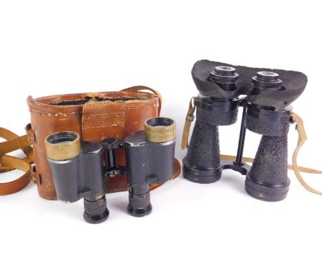 A pair of WWII RAF MkIV binoculars, x5 binoprism, no 5825, Ministry arrow and 6E/383 markings, with rubber eye shield, togeth