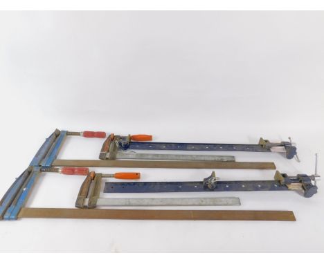 A pair of Sandvik sash clamps, pair of Black Spurr sash clamps, and a further pair of sash clamps. (6)