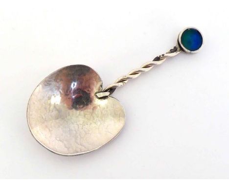 A modern designer silver caddy spoon by J. S. Shellis,      Birmingham, 2016, in the Arts & Crafts style, the apple-shaped ha