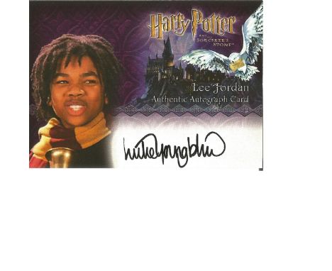 Luke Youngblood as Lee Jordan signed Harry Potter Collection autographed Artbox trading card. Each card has picture of the ch