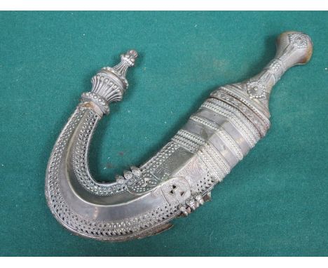 DECORATIVE SILVER COLOURED JAMBYA DAGGER WITH SCABBARD 