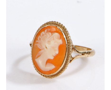 9 carat gold cameo ring, cameo depicts a neoclassical bust of a lady, ring size K and a half gross weight 2.0 grams&nbsp;