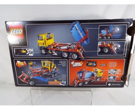 Lego Technic - 10-16 Road Grsader # 42024 fully constructed, with motorised functions, original box and manual, previously di
