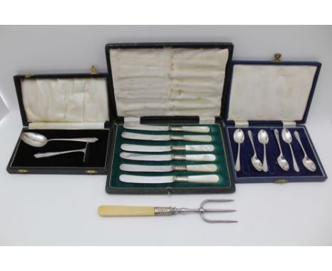 A.BLACKENSEE &amp; SON LTD. A SILVER CHILDS' PUSHER &amp; SPOON, cased, Chester 1938, together with; a cased set of silver co