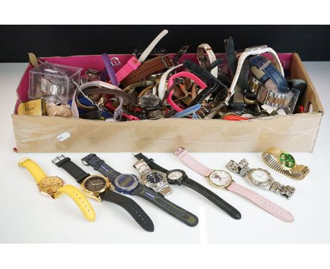 A large collection of ladies and gents wristwatches to include Timex, Lorus, Citizen...etc. 