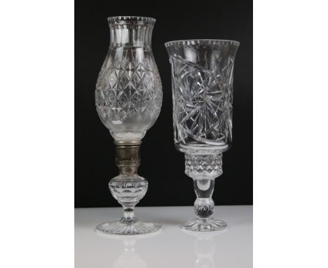 Thomas Webb cut glass oil lamp, the shade of baluster form with star-cut design, raised on a star-cut circular foot (measures