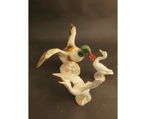 Two Lladro geese figurines and a Beswick mallard a/f  (3)