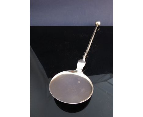 A Marius Hammer Norwegian silver 830S silver tomato server and dragons motif dish, both marked M.H, 130g in total 