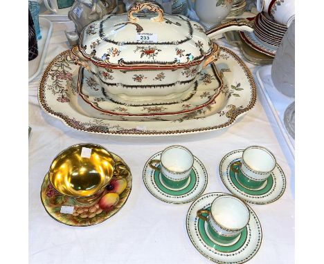 A "Lowestoft" soup tureen, stand and ladle 