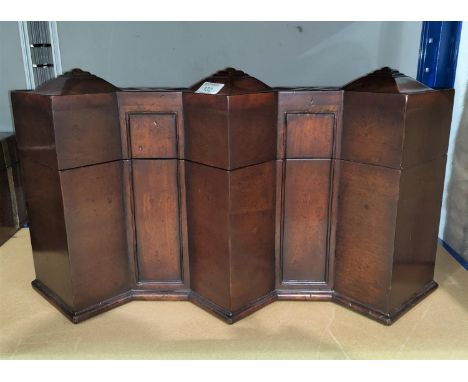 A modern military style decanter box, 3 divisions with decanters, 56 cm - made within the last 20 - 30 years? Decanters are i