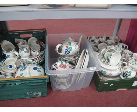 Royal Winton 'Bordeaux' Dinner Service, of approximately ninety-seven pieces, including two tureens, teapots, tea cannister.