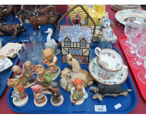 Hummel Figurines (x 7), Ye Olde Inn biscuit jar, Nao clown, resin cats, etc:- One Tray.Little gardener with legs glue repaire
