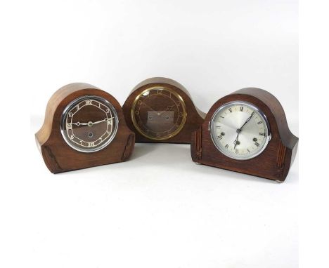 An early 20th century mantel clock, together with two others similar (3)