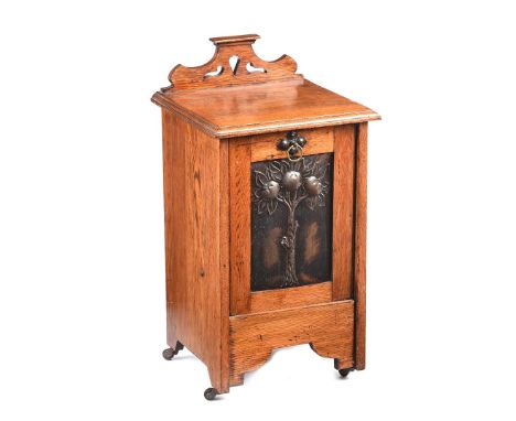 ARTS AND CRAFTS OAK COAL SCUTTLE WITH PIERCED BACK, COPPER PANEL TO FRONT AND BRASS RING HANDLE.HEIGHT: 30 INCHES.WIDTH: 15 I