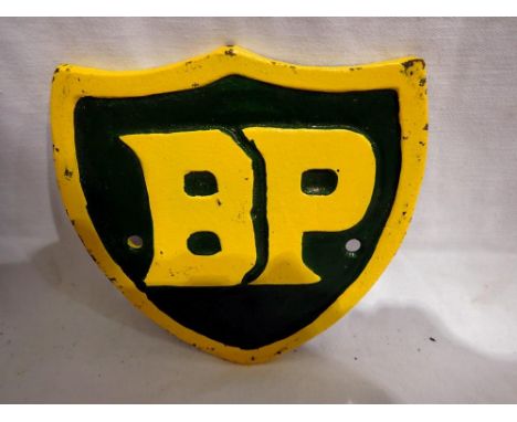 Cast iron BP shield, W: 12 cm. UK P&amp;P Group 1 (£16+VAT for the first lot and £2+VAT for subsequent lots) 