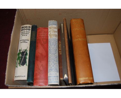 Seven Pillars of Wisdom, 1935 first trade edition; together with various illustrated books