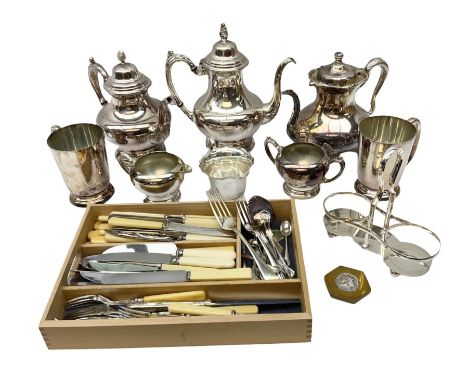 Collection of silver plate, to include two Walker &amp; Hall silver plate tankards, Oneida silver plate tea and coffee set co