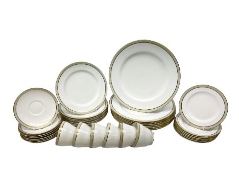 Spode part tea and dinner service, with gilt decoration, comprising eight dinner plates, eight side plates, six teacups, eigh