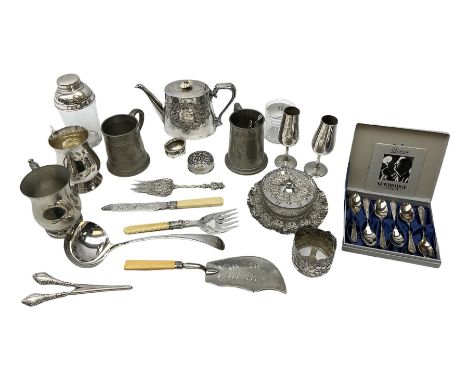 Collection of silver plate, to include ladle, butter dish with cover and stand, teapot, fish server, Dutch toast fork, cockta