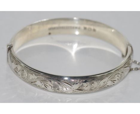 English hallmarked sterling silver bangle hand engraved, hallmarked Birmingham 1979