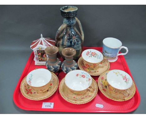 Aynsley four hand-painted coral cups with blush ivory grounds and gilt rims. Pair Doulton silicon vases. Coalport etc - Italy