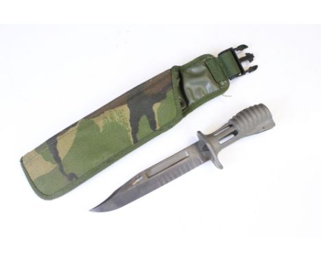 An original 20th century Gulf War era British Army issued SA80 / SA 80 rifle bayonet. Bayonet of typical form, with socket to