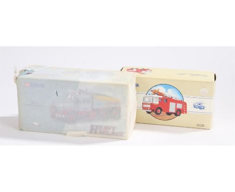 Corgi Heavy Haulage CC12302 Scammell Contractor, Sunters, Corgi Classics 97358 Fire Engine AEC Pump Cleveland, both boxed (2)