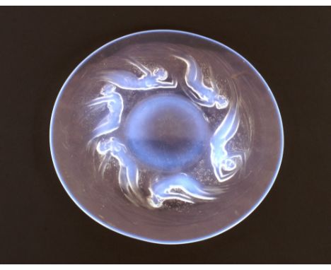 A Lalique glass circular dish,&nbsp;decorated nude female swimmers, signed R. Lalique, France, 27.5cm&nbsp;