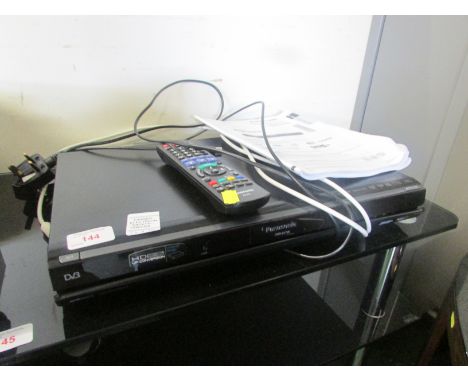 PANASONIC DVD RECORDER WITH REMOTE