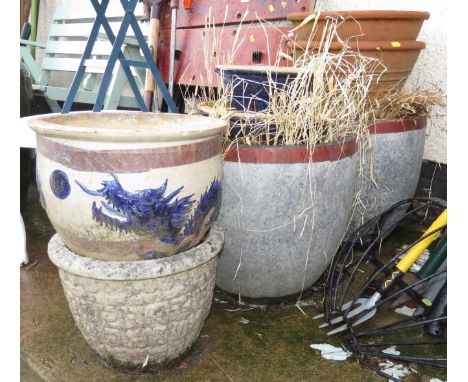 EIGHT ASSORTED CERAMIC AND COMPOSITE STONE GARDEN POTS (SOME WITH CONTENTS) TOGETHER WITH TWO COMPOSITE STONE TORTOISE ORNAME