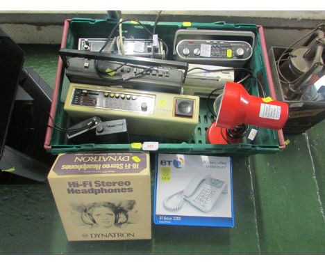 TRAY OF ASSORTED RADIOS, BT TELEPHONE, DYNATRON HEADPHONES (ONE ITEM NEEDS REWIRING, THREE NEED PLUGS)