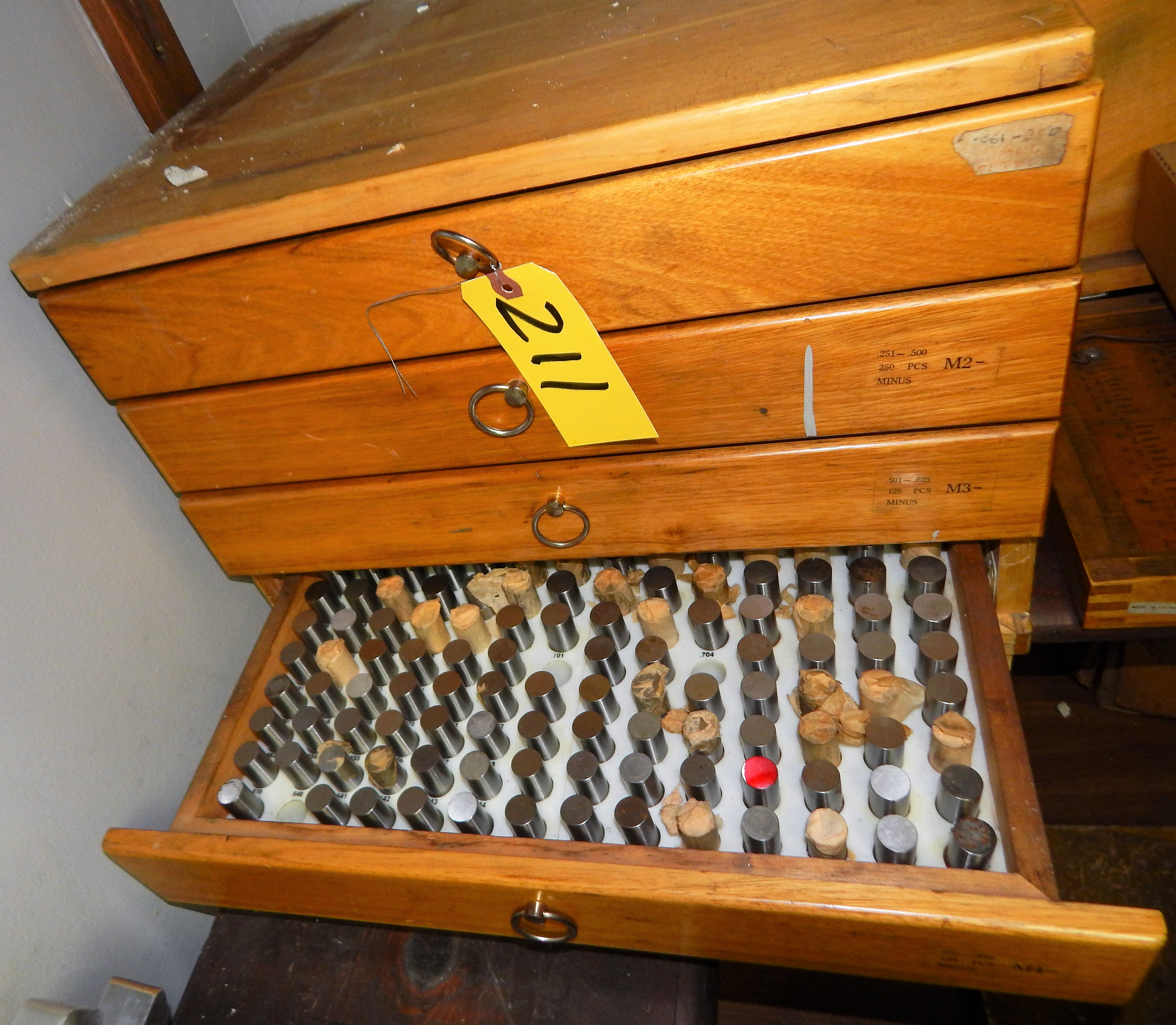 4DRAWER WOOD WITH PIN GAGE SETS