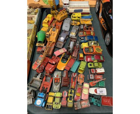 A LARGE COLLECTION OF VINTAGE TOY VEHICLES TO INCLUDE CRANES, WAGONS, CARS ETC 