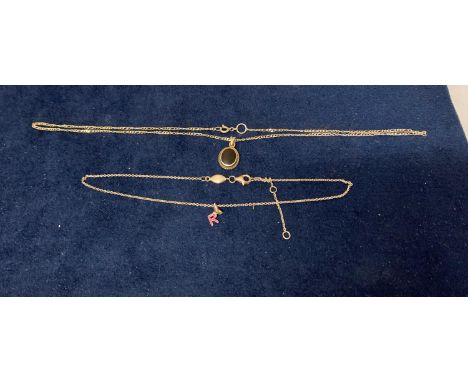 TWO SILVER FINE NECKLACES TO INCLUDE CHILD'S KIT HEATH R PENDANT AND CHAIN 