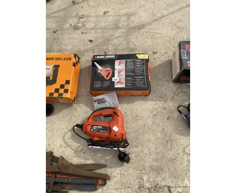 A BLACK AND DECKER POWERED HACKSAW AND JIGSAW, IN WORKING ORDER 