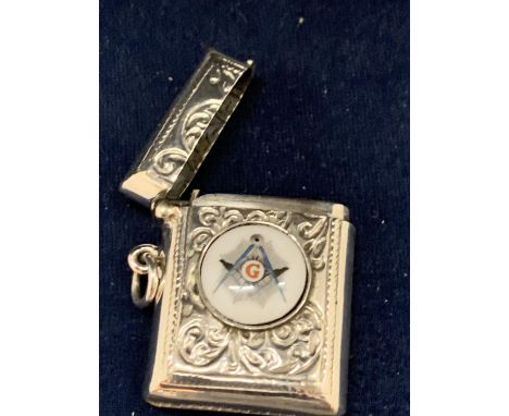 A SILVER VESTA CASE WITH PAINTED ENAMEL 