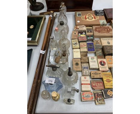A LARGE COLLECTION OF VINTAGE GLASS PERFUME BOTTLES 