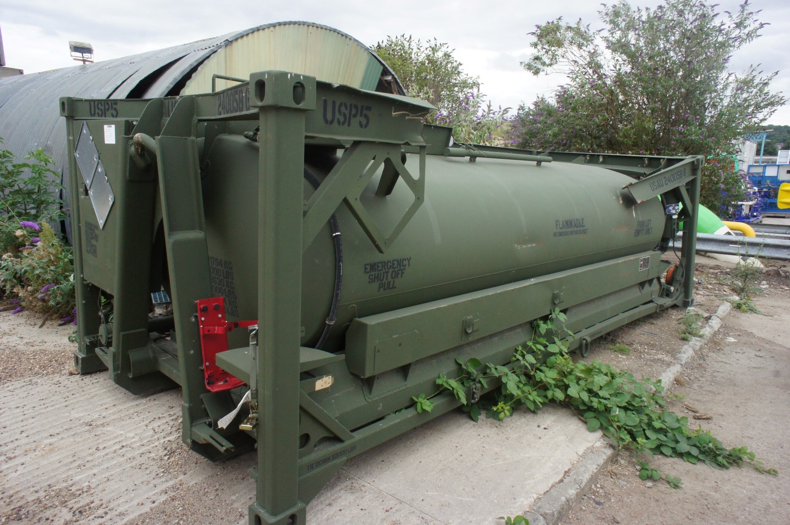 * Fuel Tank Rack Mount Module, 2500 Gallon Capacity with Gauge and