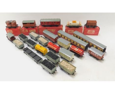 Hornby OO gauge carriages, to include White Rose M4183, Esso Royal Daylight paraffin tanker, coal trailers, boxed examples to