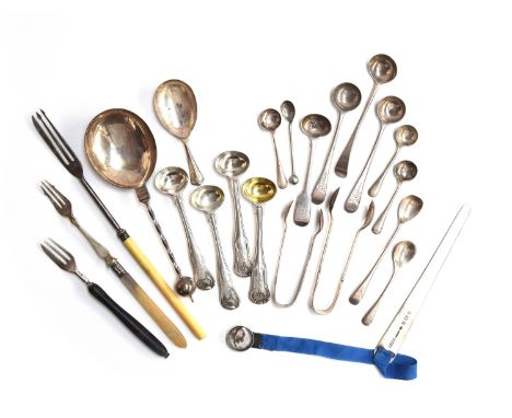 A mixed lot of silver flatware, to include a set of four generous George III salt spoons; two pairs of early 20th century sug