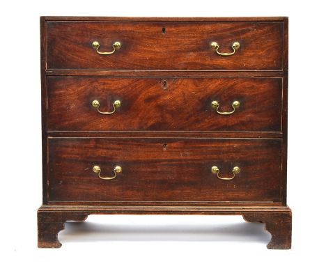 A George III mahogany chest of drawers, caddy top over three graduating drawers, on bracket feet, 99cm wide, 52cm deep, 93.5c