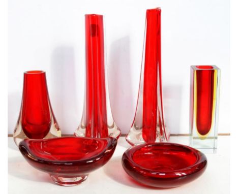 TWO AND A PAIR OF RUBY CASED GLASS VASES AND TWO DISHES, PAIR 23.5CM H, 1960'S 