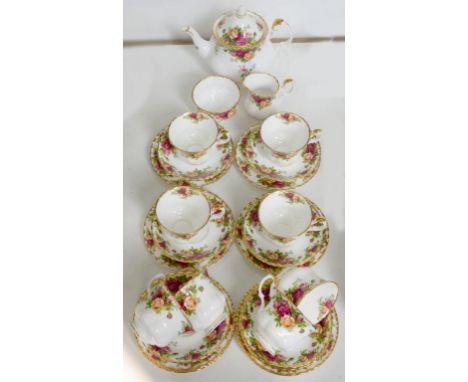 A ROYAL ALBERT OLD COUNTRY ROSES PATTEN TEA SERVICE, PRINTED MARK