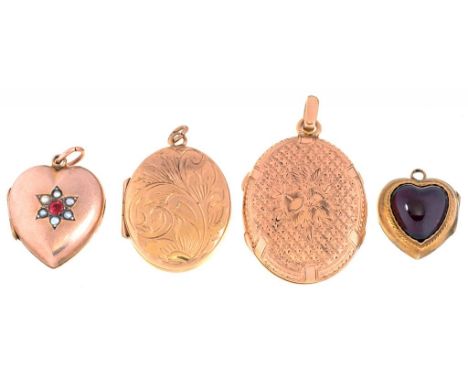 A RUBY AND SPLIT PEARL SET 9CT GOLD LOCKET, A 9CT GOLD LOCKET AND TWO OTHER LOCKETS IN GOLD, UNMARKED, 20.8G++GOOD CONDITION