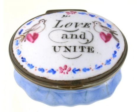 A GEORGE III SOUTH STAFFORDSHIRE PATCH BOX, ENAMEL INSCRIPTION OF LOVE AND UNITE, MIRROR ON INSIDE LID ++GOOD CONDITION