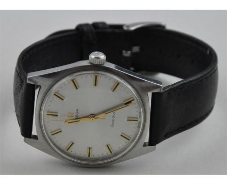 An Omega gentleman's wristwatch, manual movement, having circular silvered gold baton dial, with leather strap, in good worki