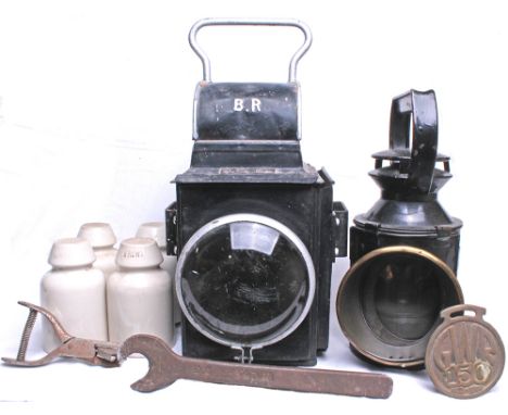 Miscellany comprising: a BR Brakevan Lamp with reservoir and a BR/LMR burner but no red slide-in lens; a BR 3 aspect Handlamp