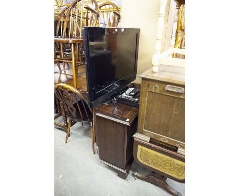 TEHCWOOD FLAT SCREEN COLOUR TELEVISION, 31" ON INLAID MAHOGANY CUPBOARD STAND, WITH DVD PLAYER 