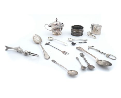 A SILVER VESTA CASE AND FOURTEEN FURTHER ITEMS OF SILVER, FOREIGN AND PLATED WARES (15)Comprising; the Victorian vesta case o